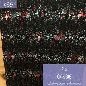 NWT XS LuLaRoe Cassie Skirt